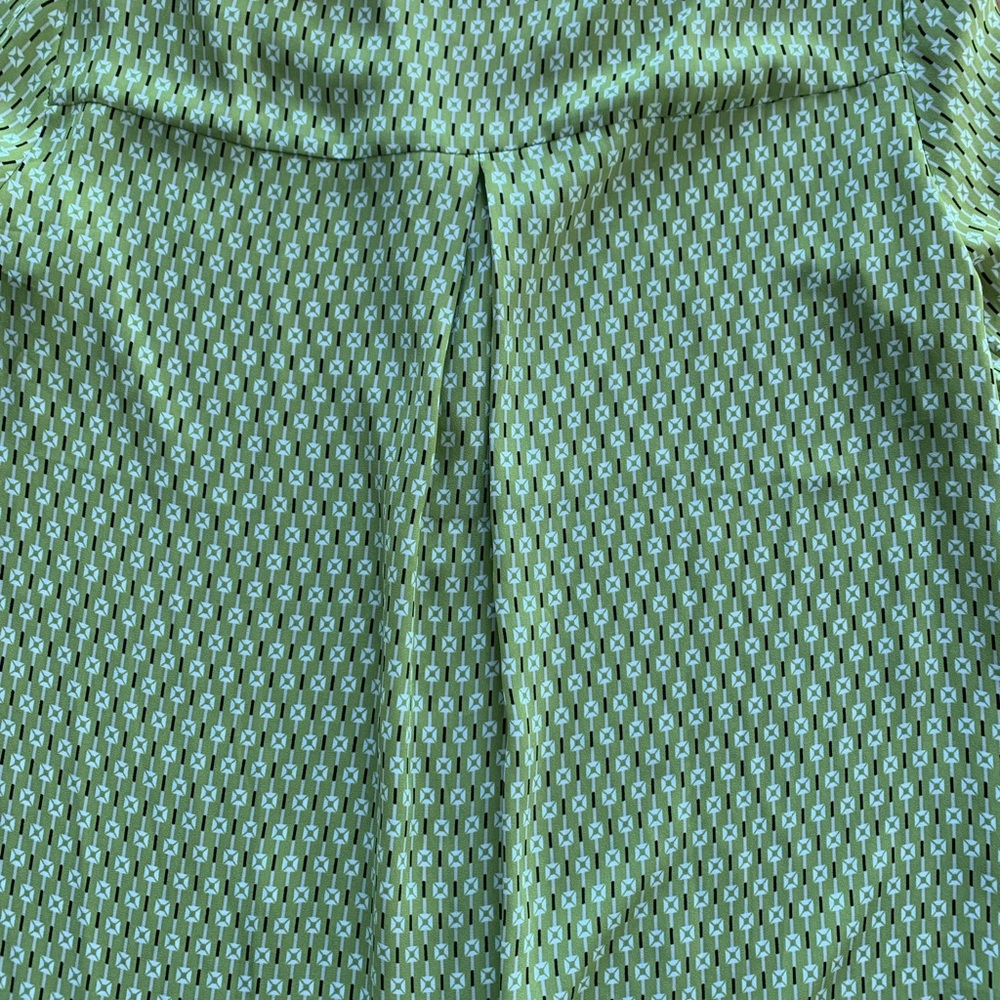 Beautiful Ann Taylor Factory size medium blouse! - Picture 5 of 5